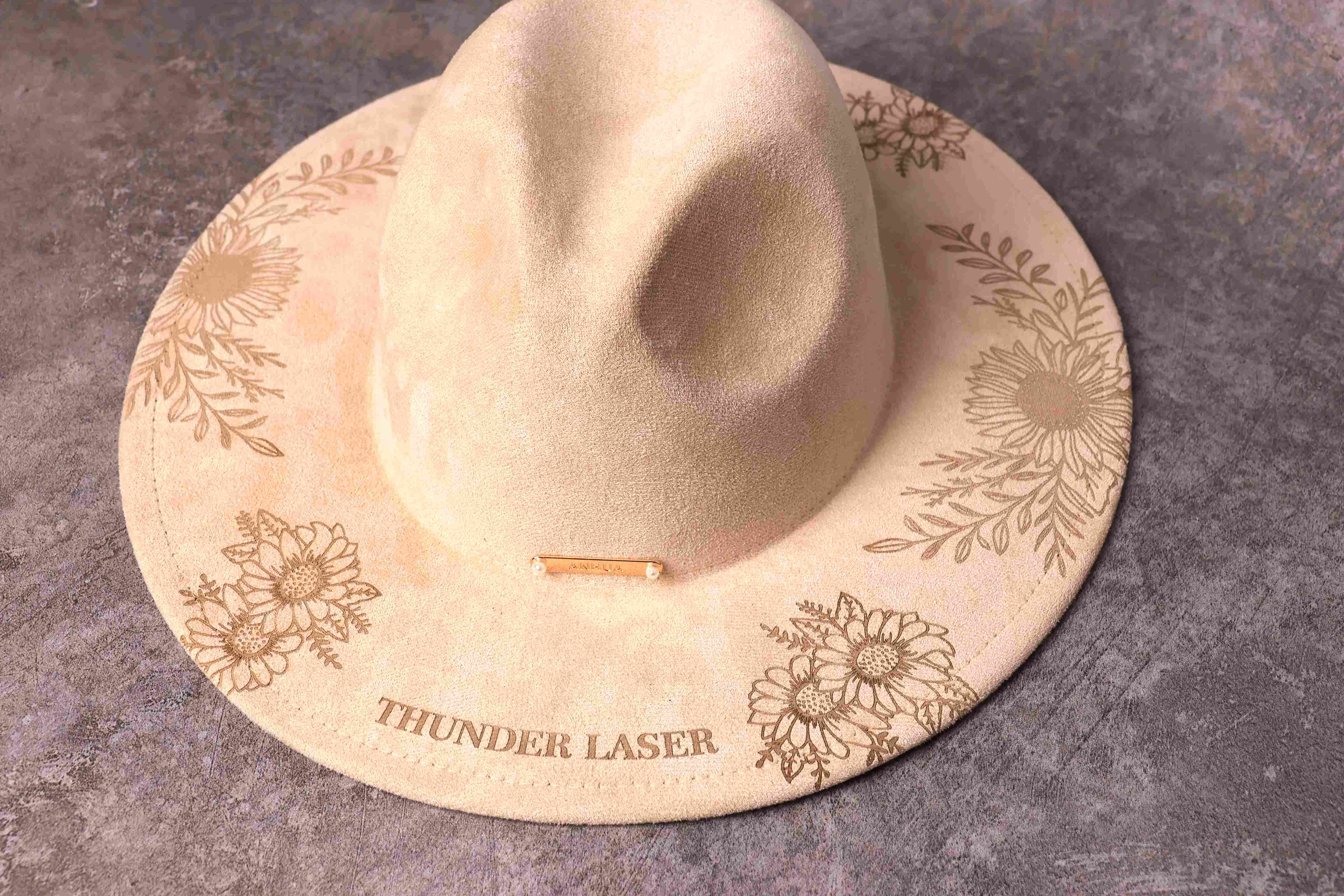 Leder
