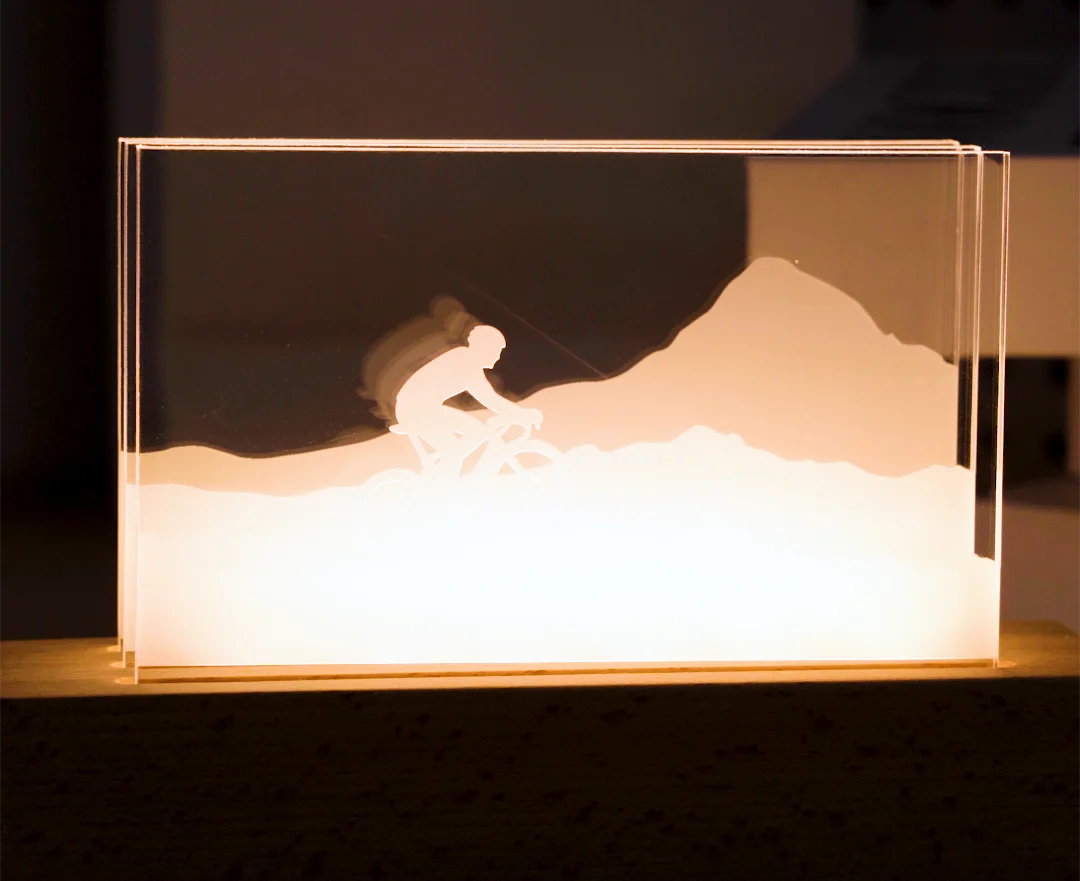 1780043126223443.webp Ein LED-Licht aus Acryl. webp