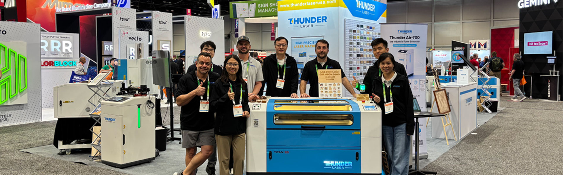 Donner laser nahm an der ISA Internat ional Sign Expo 2026 teil