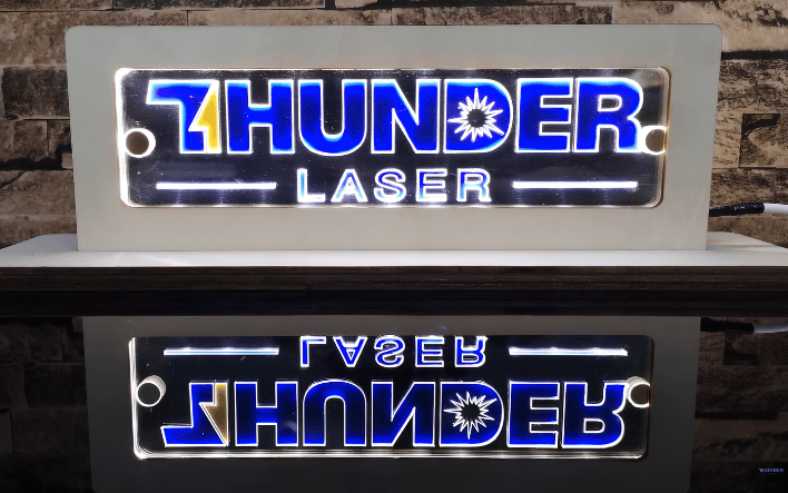 Wie man Acryl für saubere Schilder und Displays laser schneidet